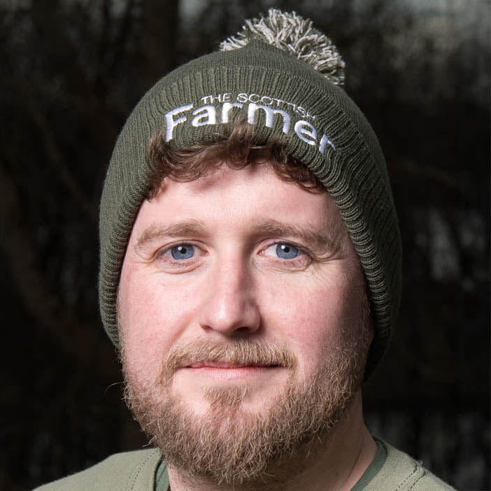 Adult Pom Pom Beanie